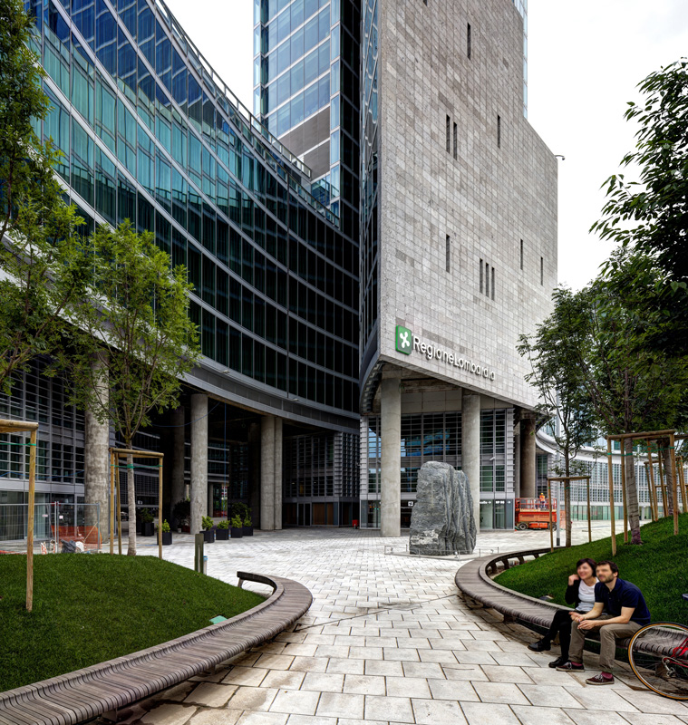 Palazzo Lombardia (Pei Coob Freed Partners, 2010)